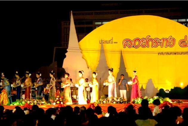 Somjai Place Ayutthaya Экстерьер фото